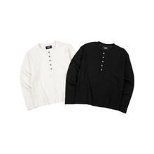 Lade das Bild in den Galerie-Viewer, UNISEX - Button long sleeves - Shirt
