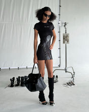 Lade das Bild in den Galerie-Viewer, WOMEN - Angelic - Pinstripe mini dress
