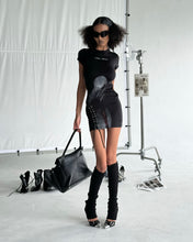 Lade das Bild in den Galerie-Viewer, WOMEN - Angelic - Pinstripe mini dress
